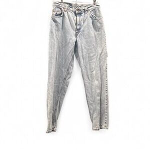 90s women's Levi 550s in 11 short (m6)